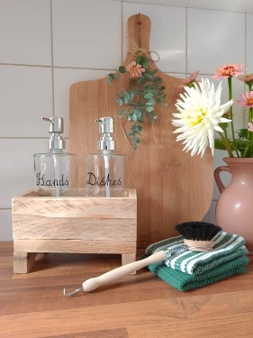 Zeeppompjes met houten houder